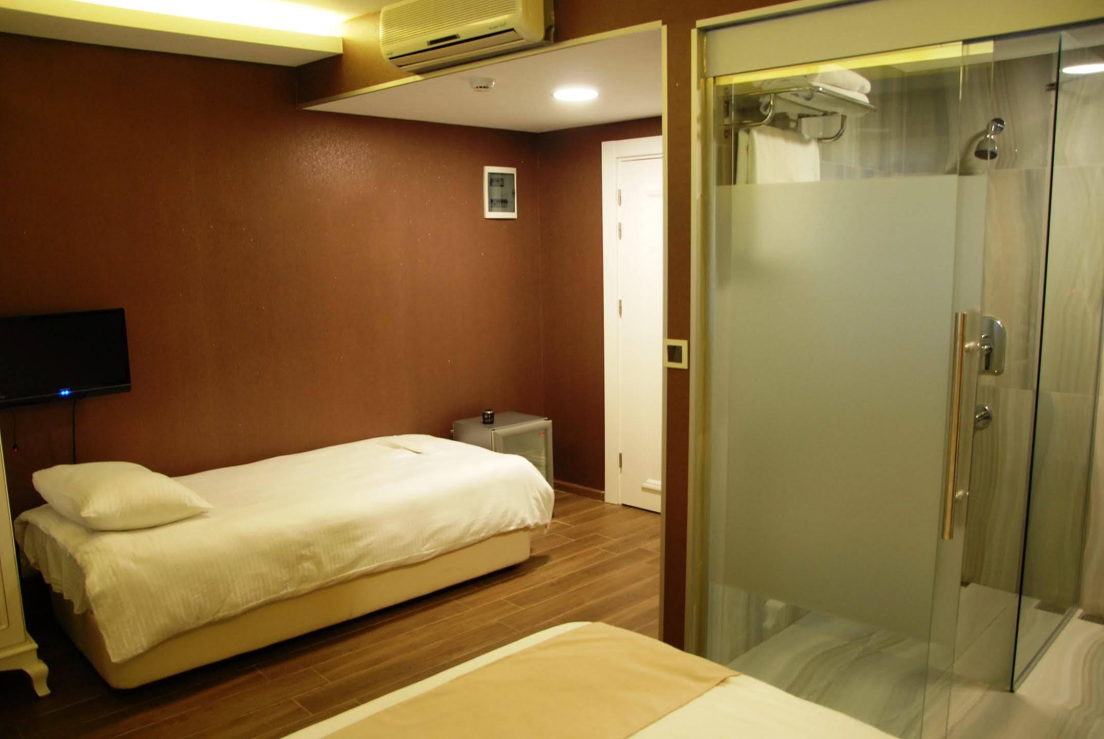 Trilye Kaplan Hotel Муданья Экстерьер фото